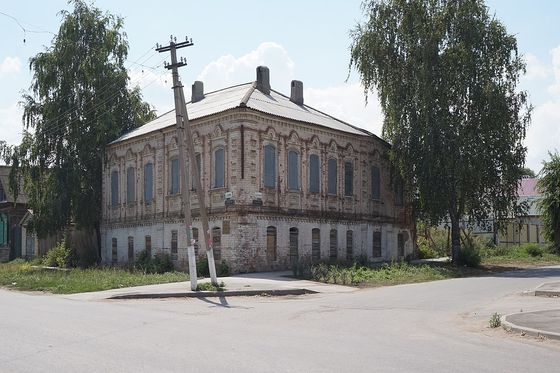 Вчера в Хвалынском физкультурно-оздоровительном комплексе прошел волейбольный турнир в честь Международного женского дня